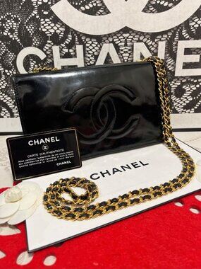 Chanel Chain Wallet Quilted Shoulder Bag